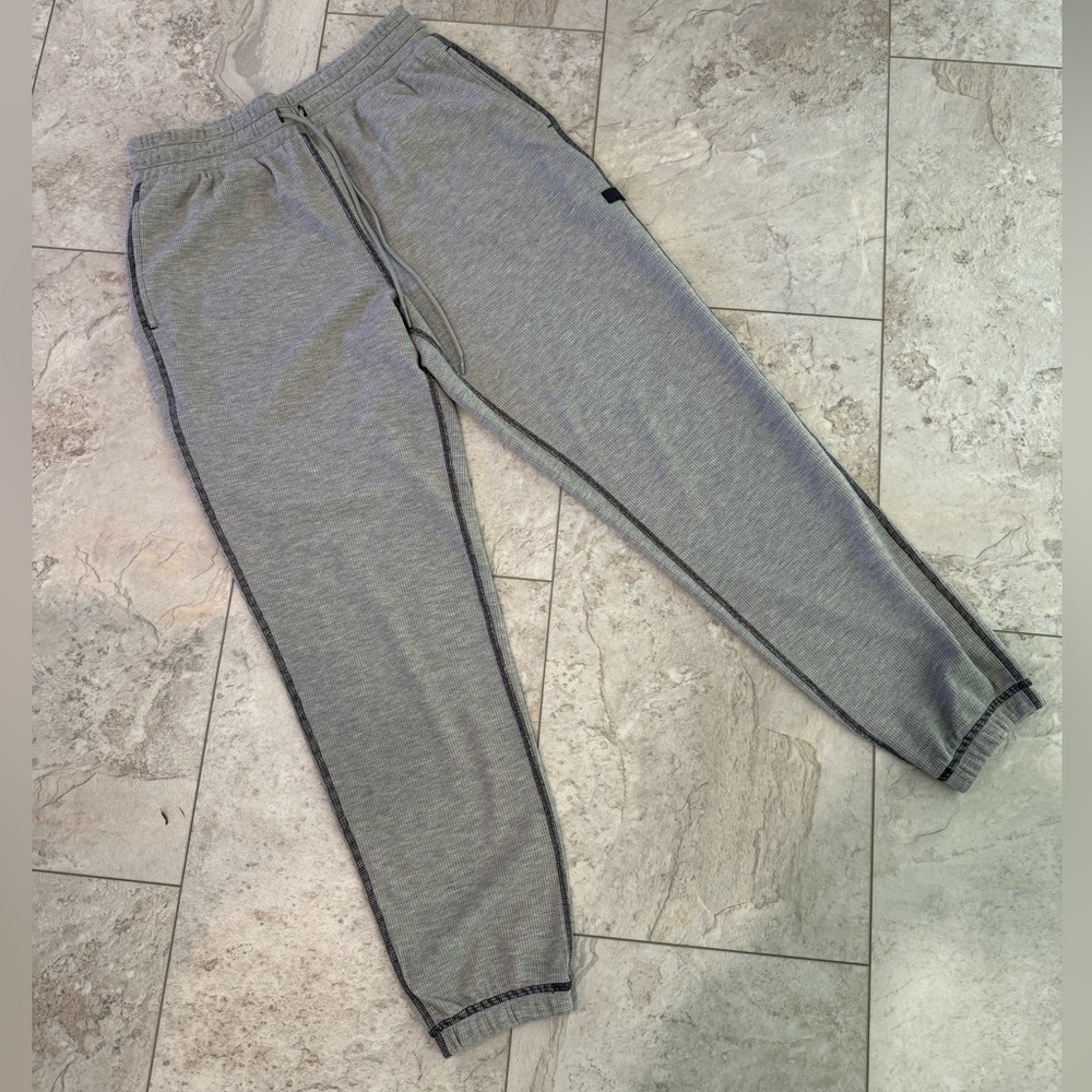 Women’s Fabletics joggers